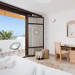 Villa Karat Atlantida *