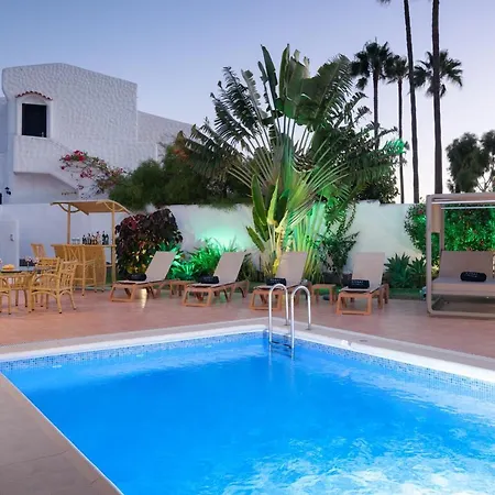 Vila Karat Atlantida