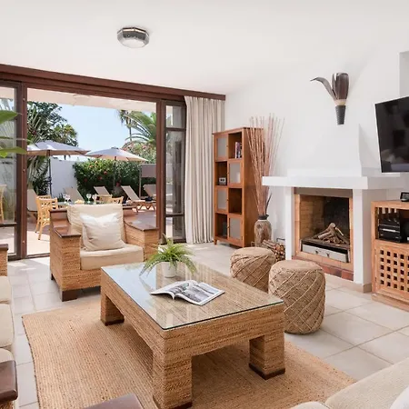 Vila Karat Atlantida
